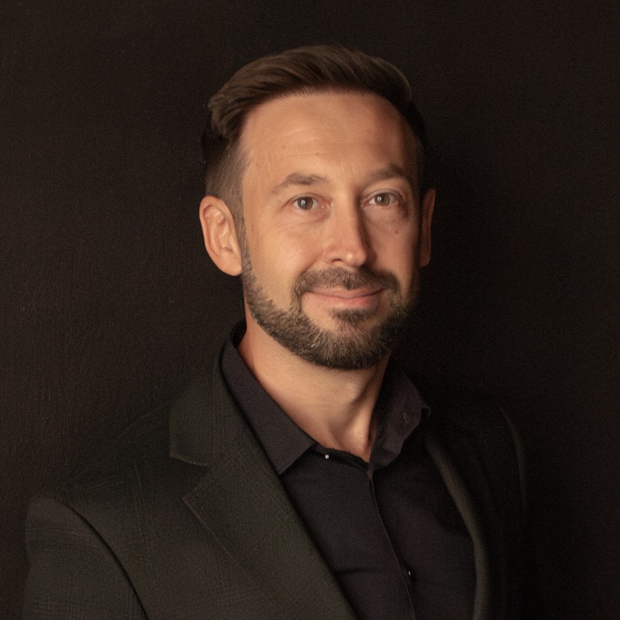 Алексей Колоколов — модератор вебинара